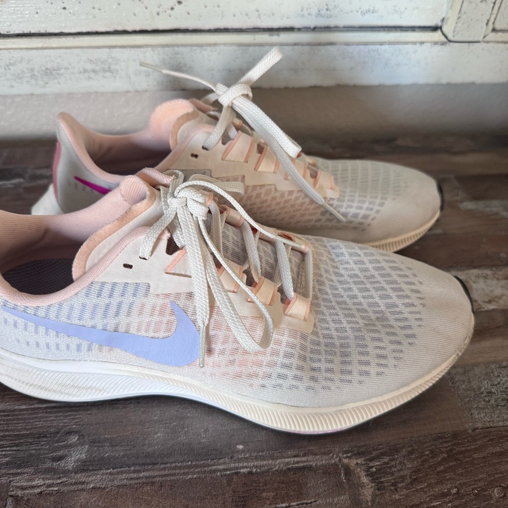 Nike Women's White and Pink Running Shoes